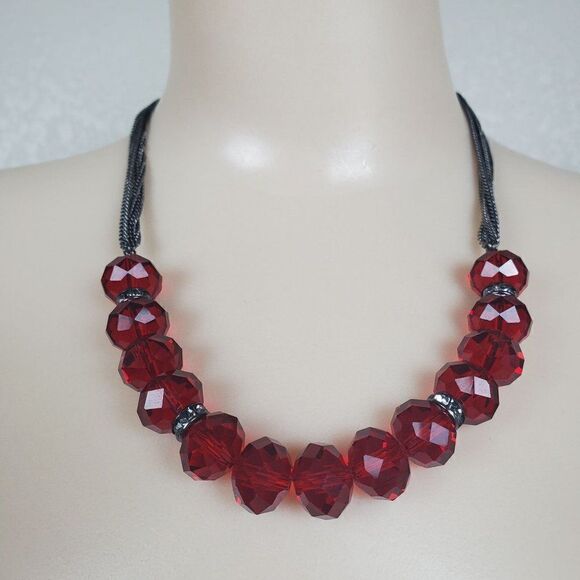 Kenneth Cole Red Chunky Glass Bead Clear Rondelle Gunmetal Necklace Bracelet Set - Picture 3 of 15